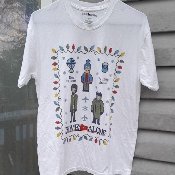 Home Alone Womens Medium White Holiday T-Shirt - Picture 1 of 4